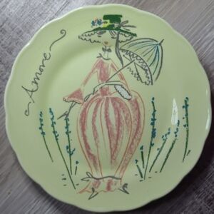 Amore Decorative Plate with Pastel Illustration